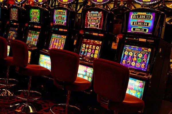 terbang777 Live Dealer Tables at Your Fingertips